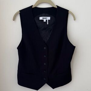 DKNY Classic Black Sleeveless Vest